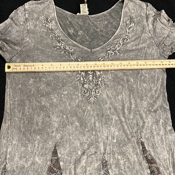 Gimmicks by Buckle tunic top - Picture 13 of 16